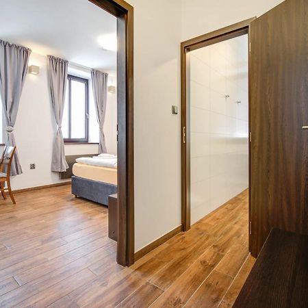Penzion Kralovska Cesta Brno Bagian luar foto